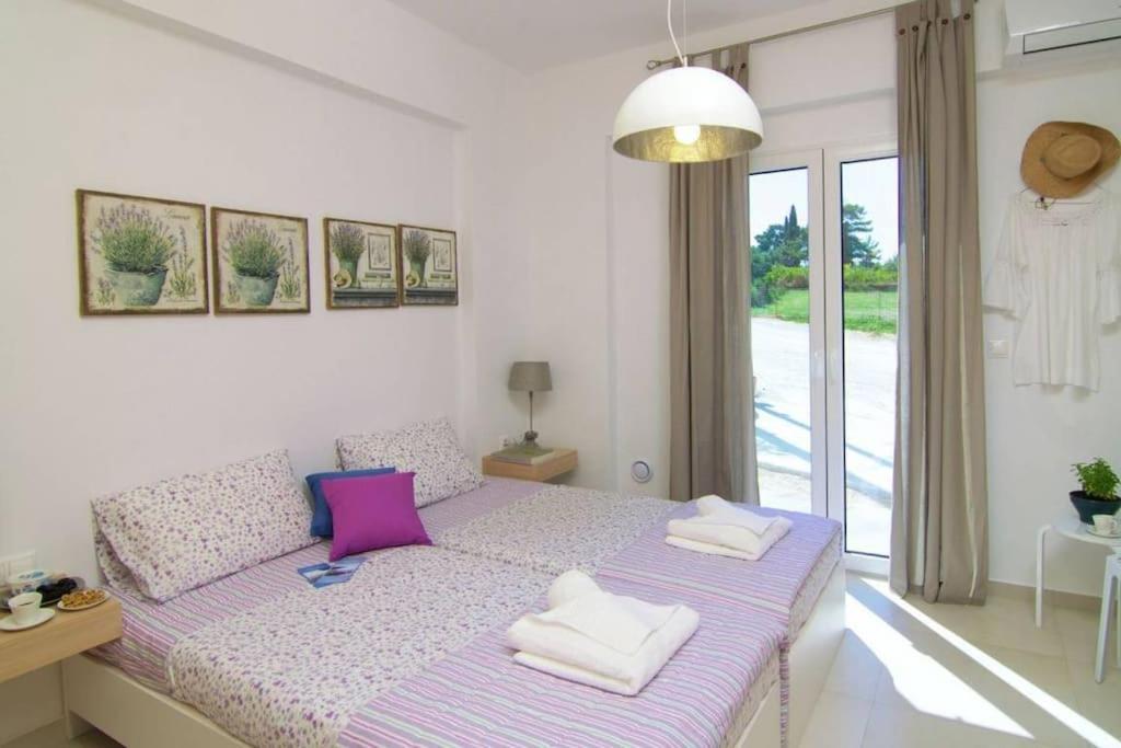 Villa Aada - Moderne Komfortvilla Mit Eigenem Pool Loutra Exterior foto