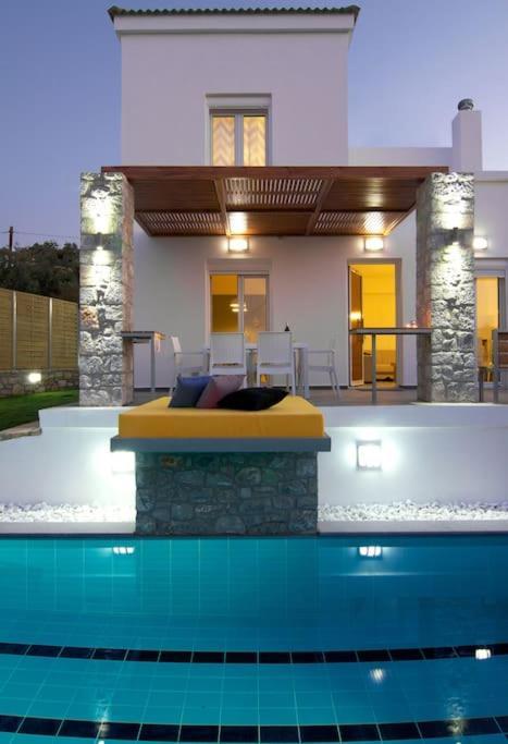 Villa Aada - Moderne Komfortvilla Mit Eigenem Pool Loutra Exterior foto